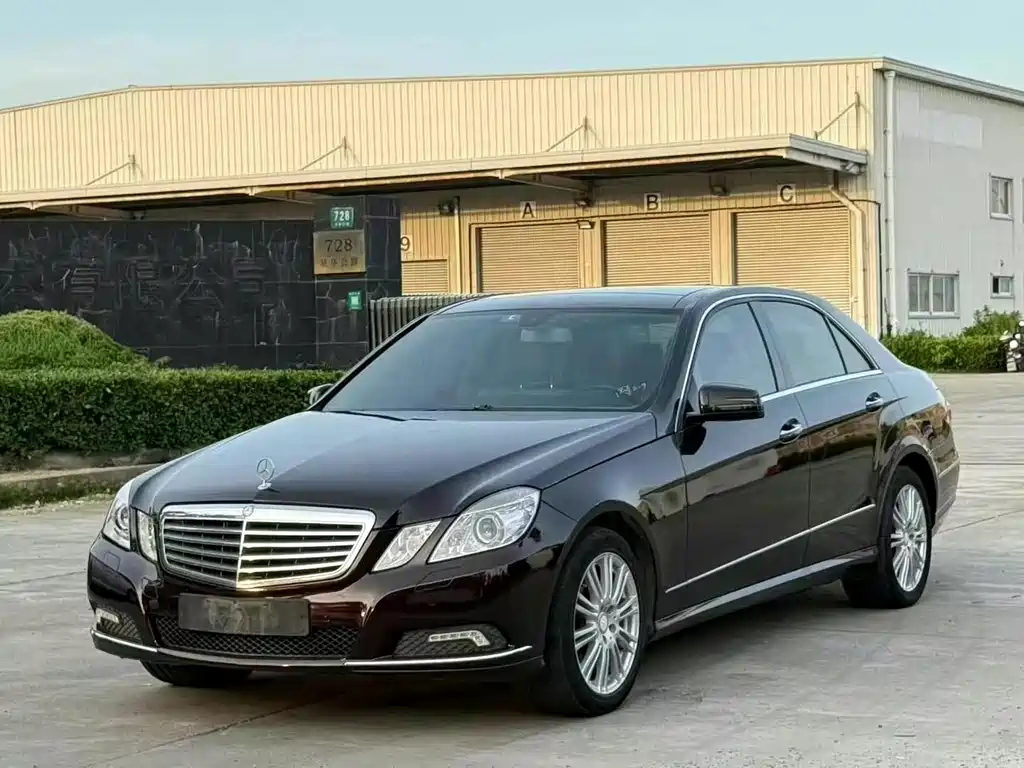 Mercedes-Benz E-Class 2009