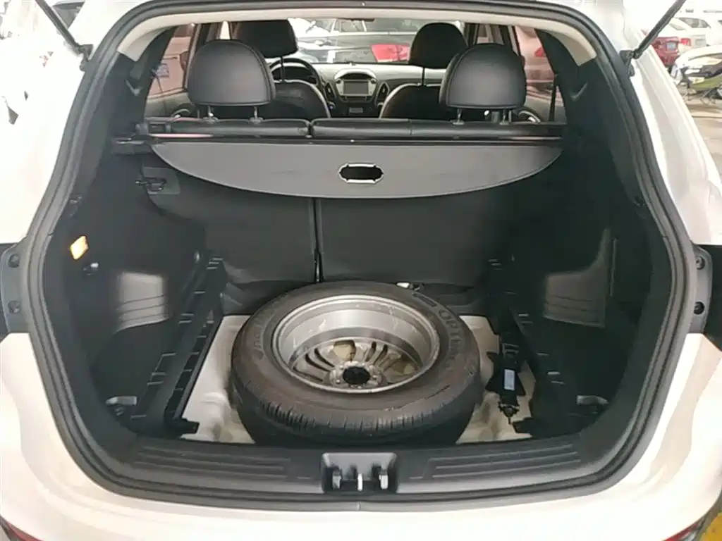 Hyundai ix35 2015 — фото 19