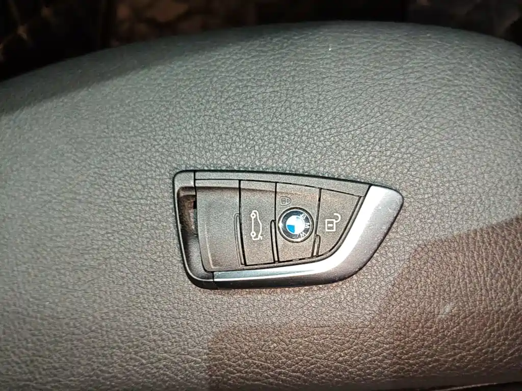 BMW 1 Series 2020 — фото 9