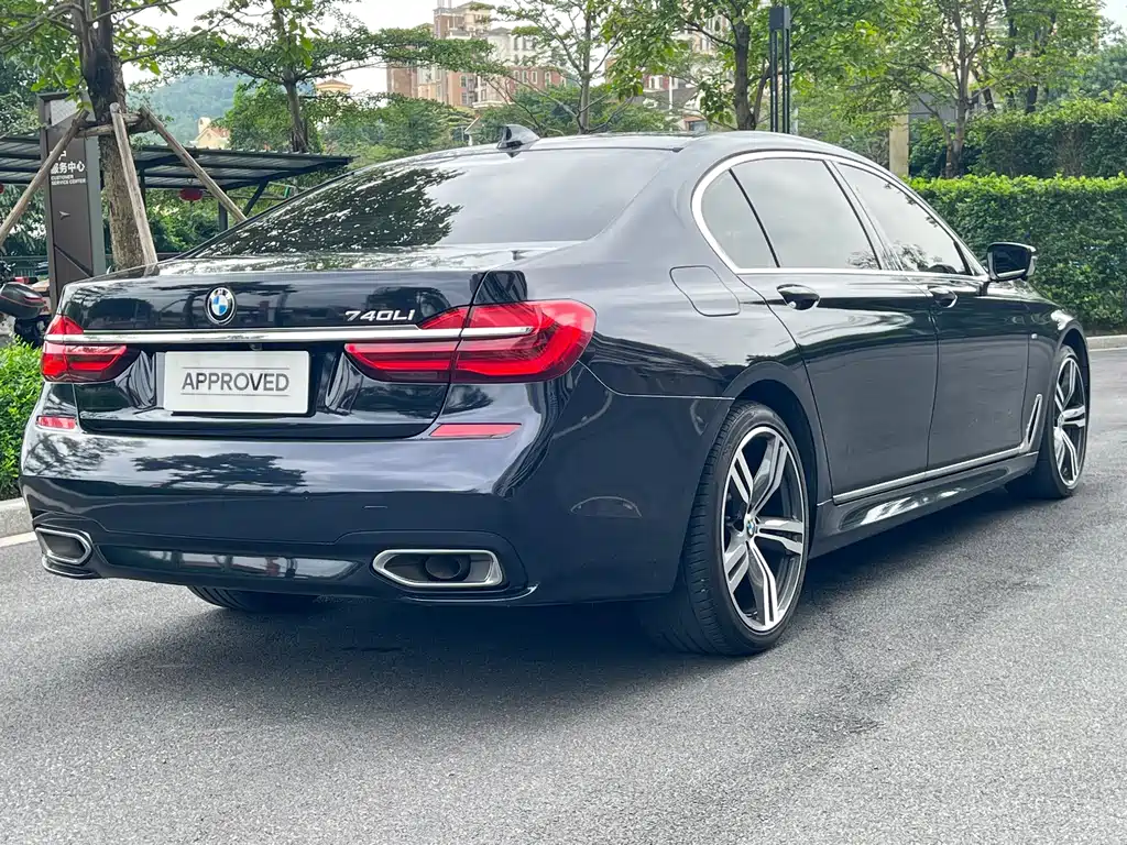 BMW 7 Series 2018 — фото 5
