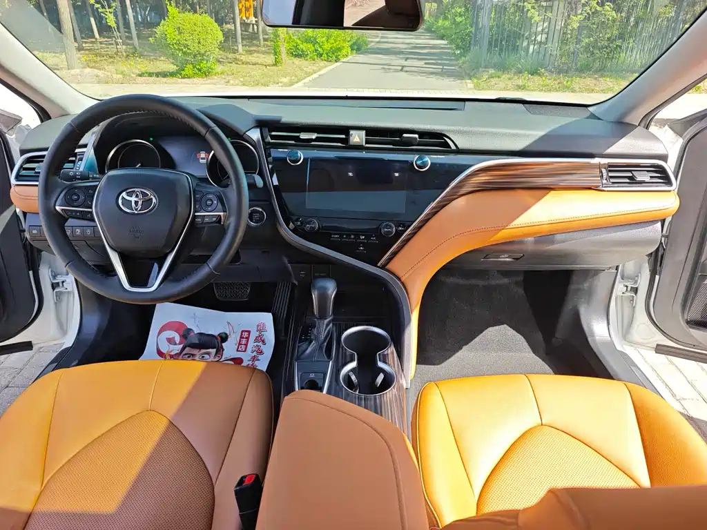 Toyota Camry 2021