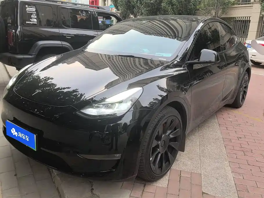 Tesla Model Y 2021
