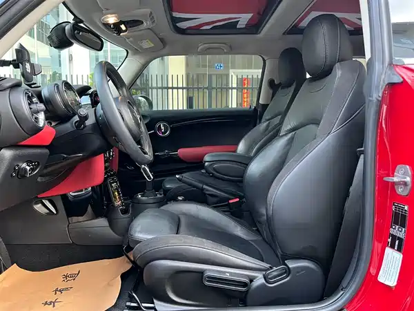MINI 2019