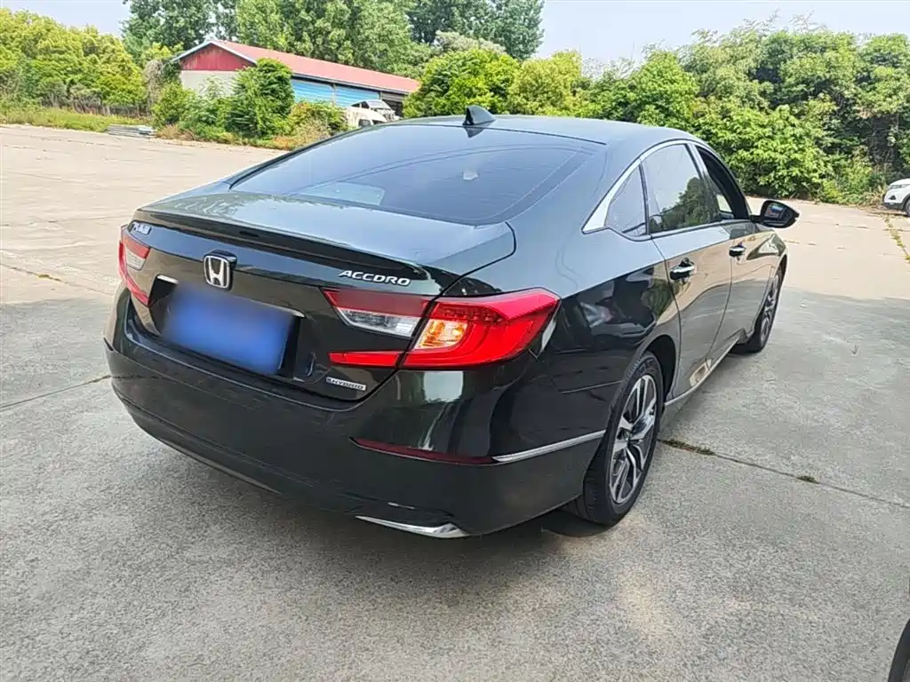 Honda Accord 2020 — фото 7