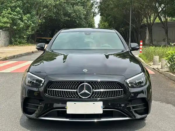 Mercedes-Benz E-Class 2024
