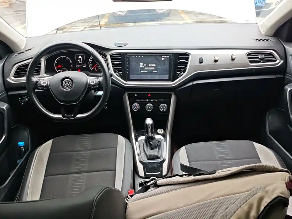 Volkswagen T-Roc 2021 — фото 10