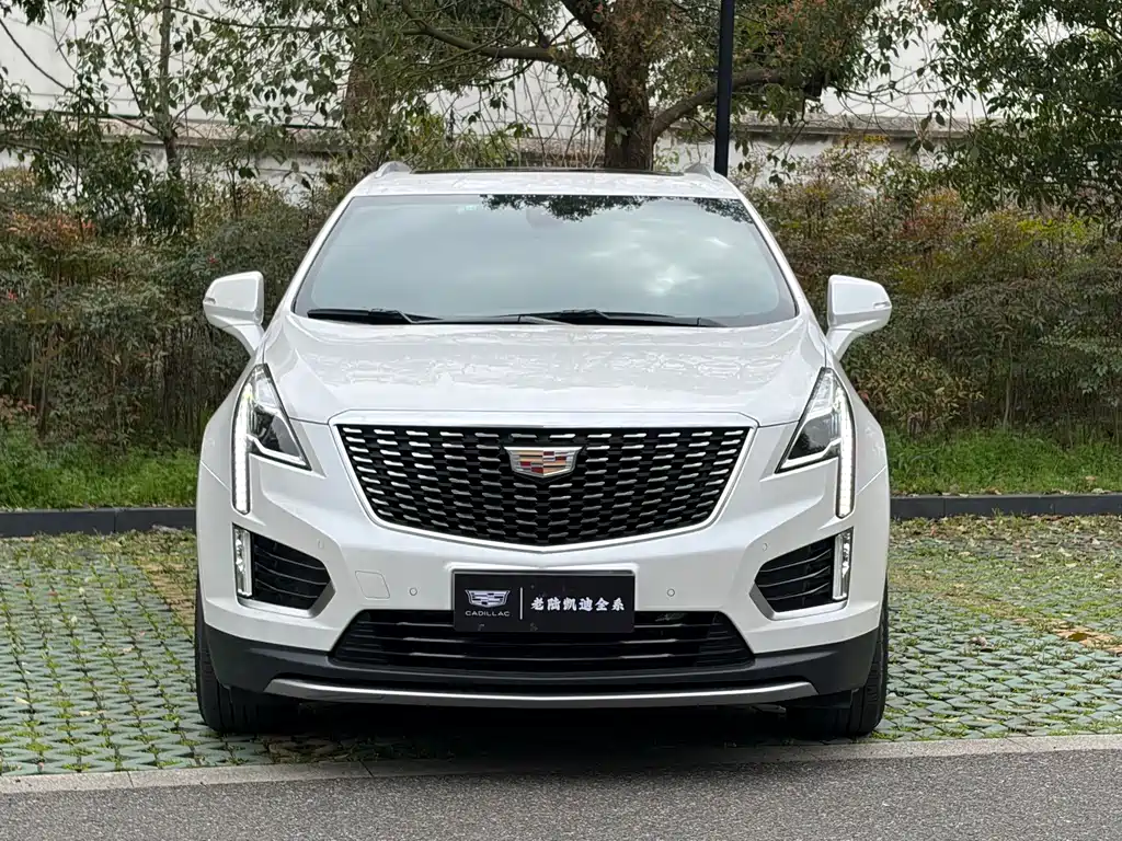 Cadillac XT5 2022 — фото 2