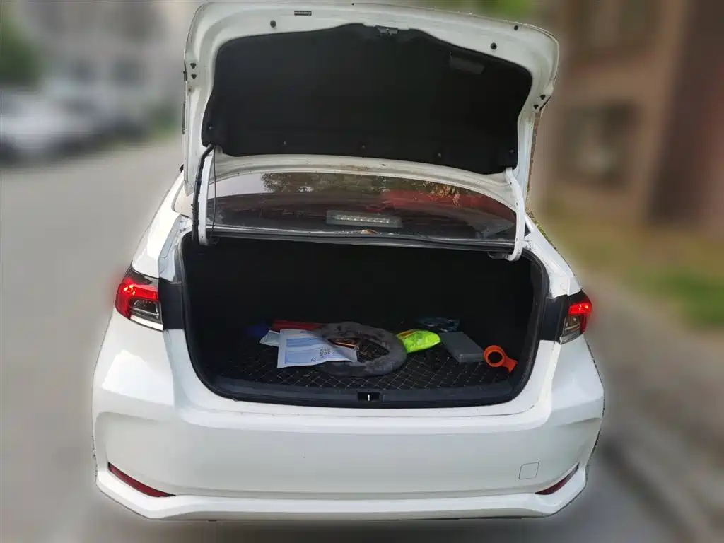 Toyota Corolla 2019 — фото 10