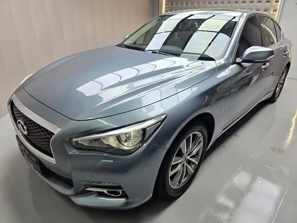 Infiniti Q50L 2015 — фото 1