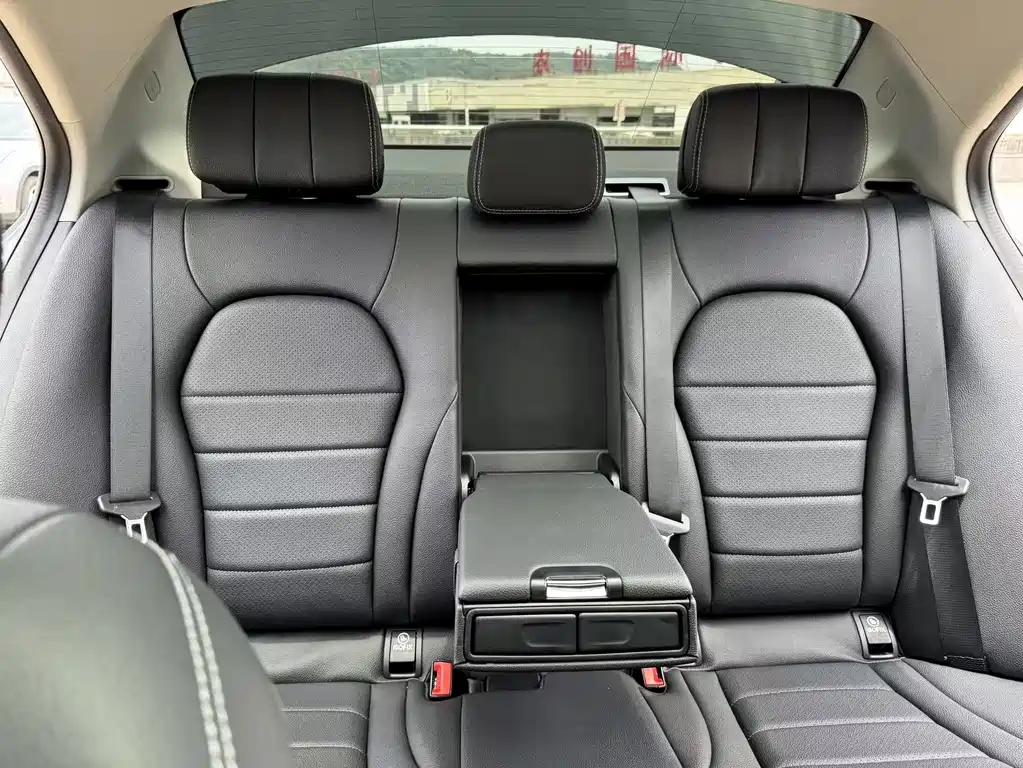 Mercedes-Benz C-Class 2019 — фото 26