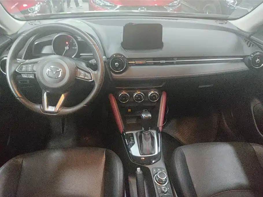 Mazda CX-3 2018 — фото 12