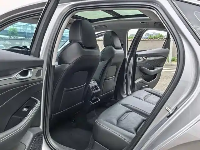 Geely Xingrui 2022 — фото 11