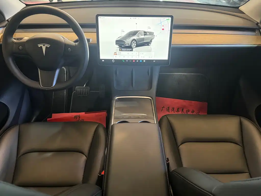 Tesla Model Y 2021 — фото 10