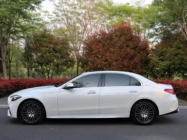 Mercedes-Benz C-Class 2023