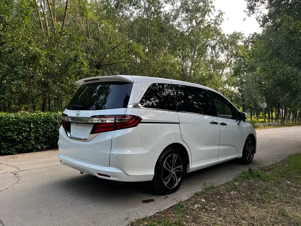 Honda Odyssey 2017 — фото 4