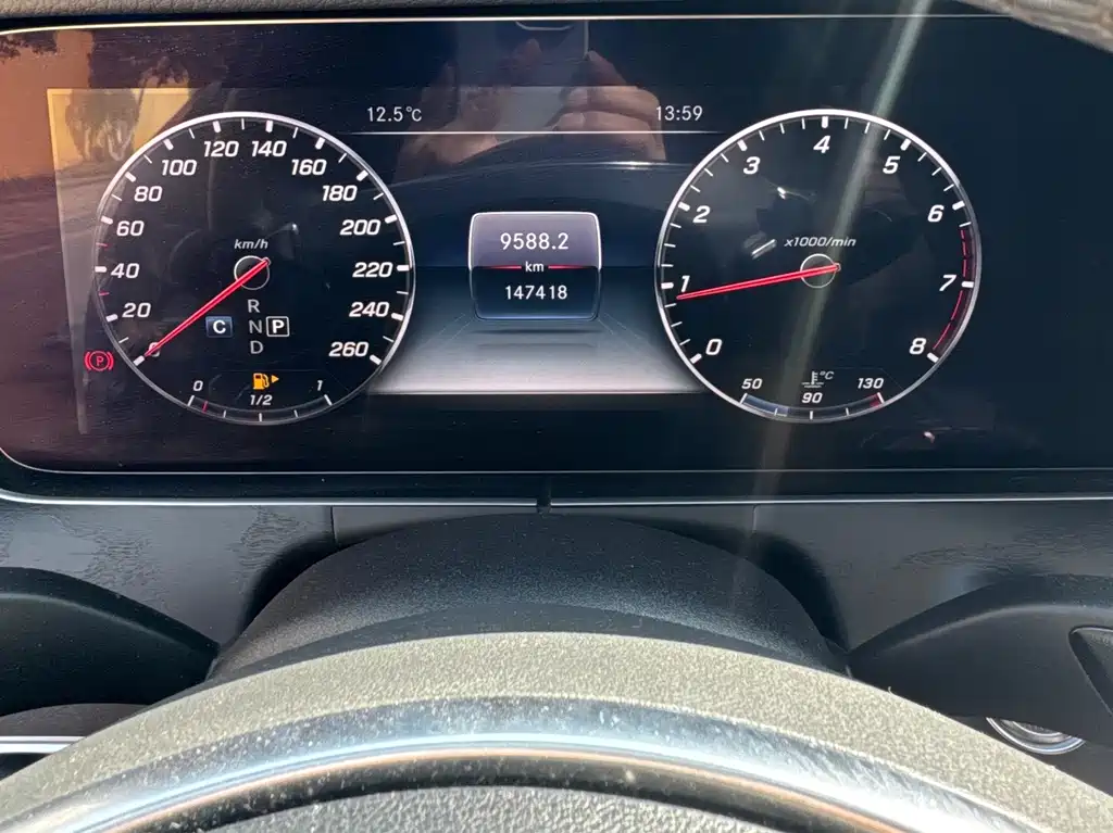 Mercedes-Benz E-Class 2018 — фото 12