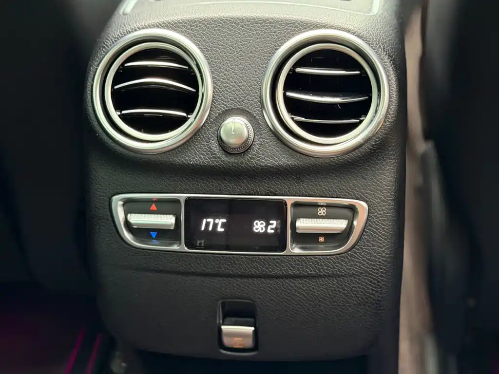 Mercedes-Benz GLC 2020 — фото 14