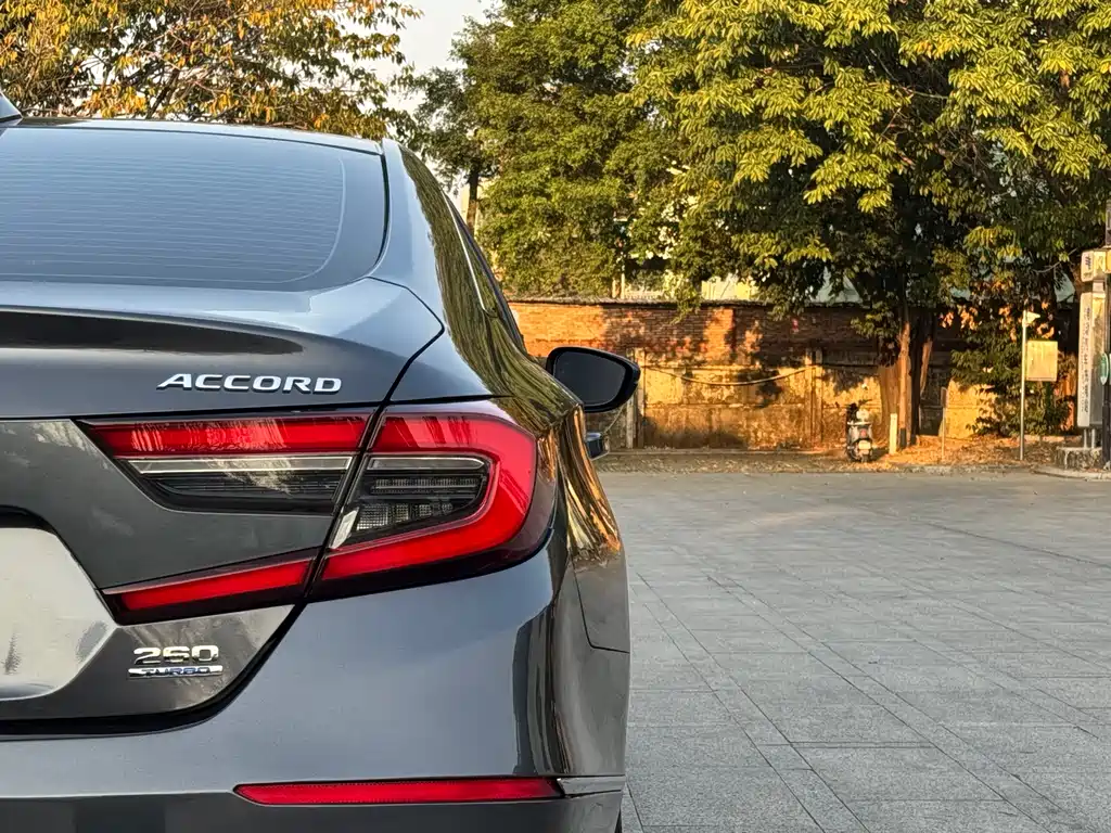 Honda Accord 2022 — фото 13