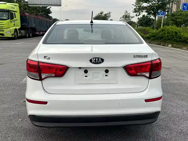 Kia K2 2015