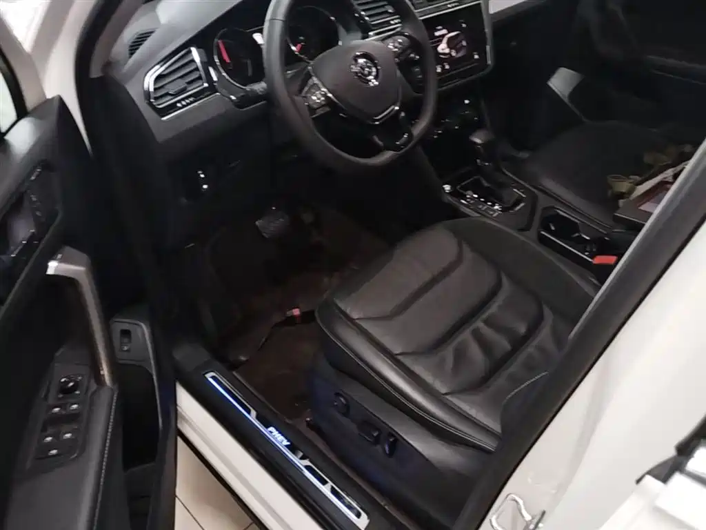 Volkswagen Tiguan L New Energy 2019 — фото 16