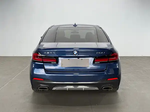 BMW 5 Series 2021