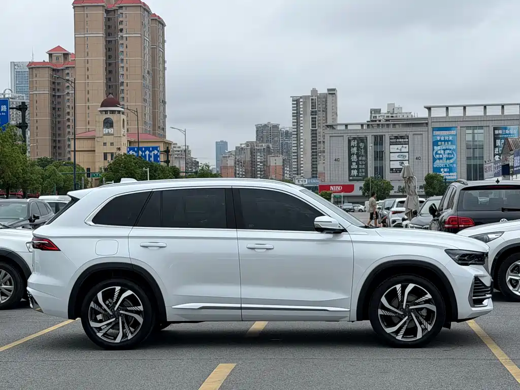 Geely Xingyue L 2023 — фото 6