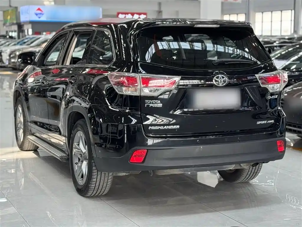 Toyota Highlander 2017 — фото 12