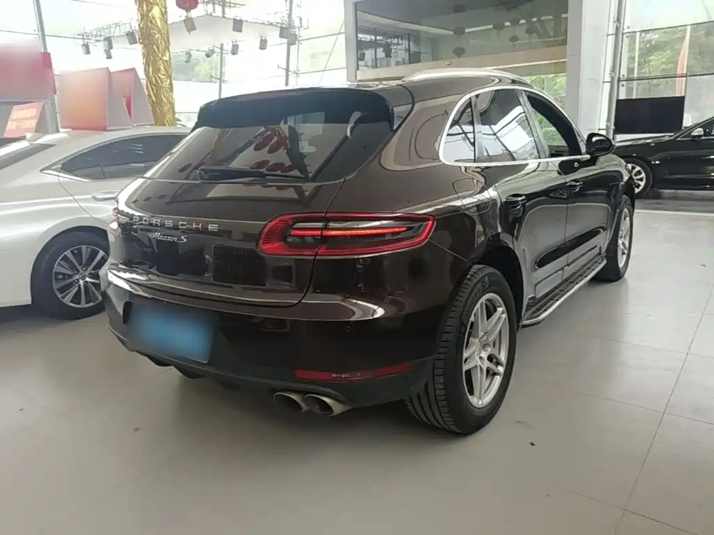 Porsche Macan 2017 — фото 5