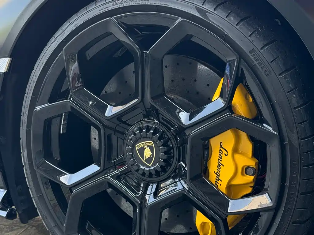 Lamborghini Huracán 2015 — фото 9