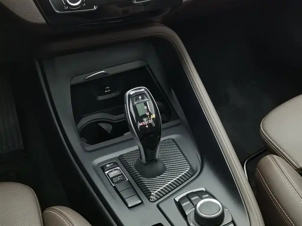 BMW X1 2020 — фото 13