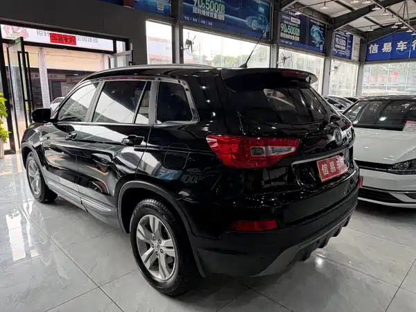 Changan CS75 2016