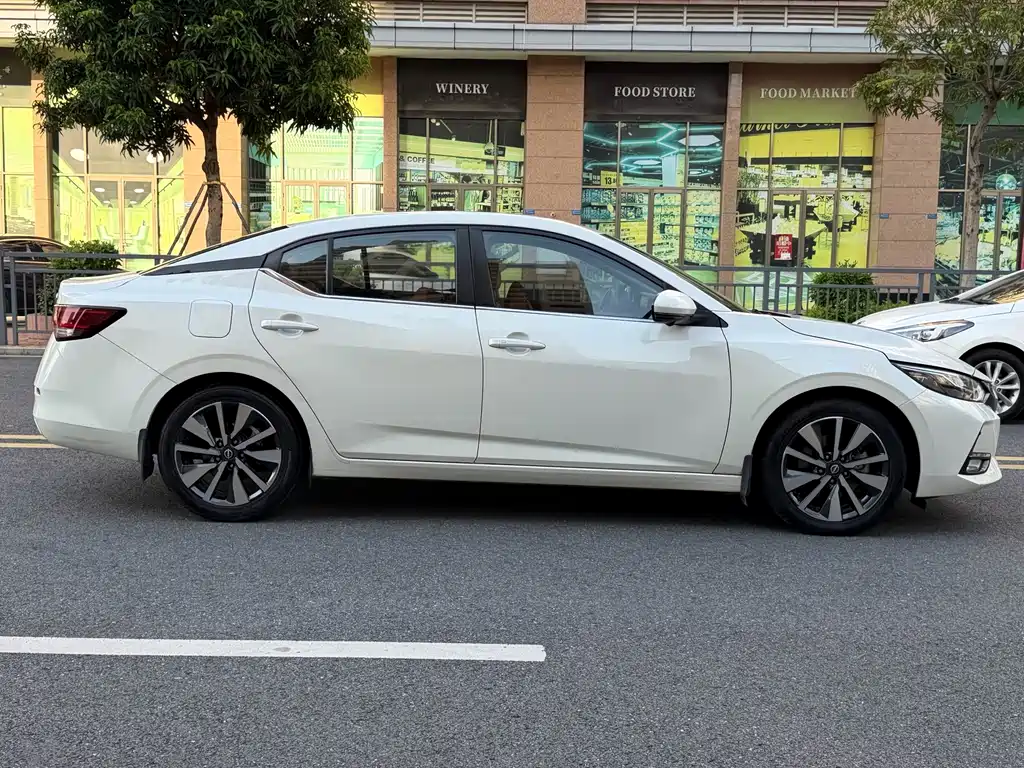 Nissan Sylphy 2022 — фото 12