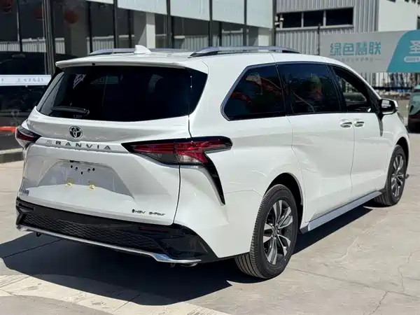 Toyota Granvia 2026