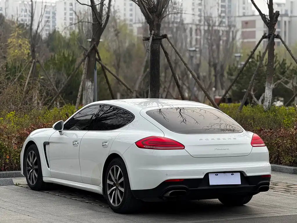 Porsche Panamera 2015 — фото 4