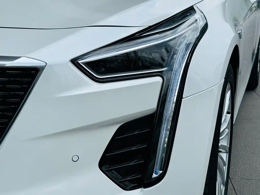 Cadillac CT6 2021 — фото 18