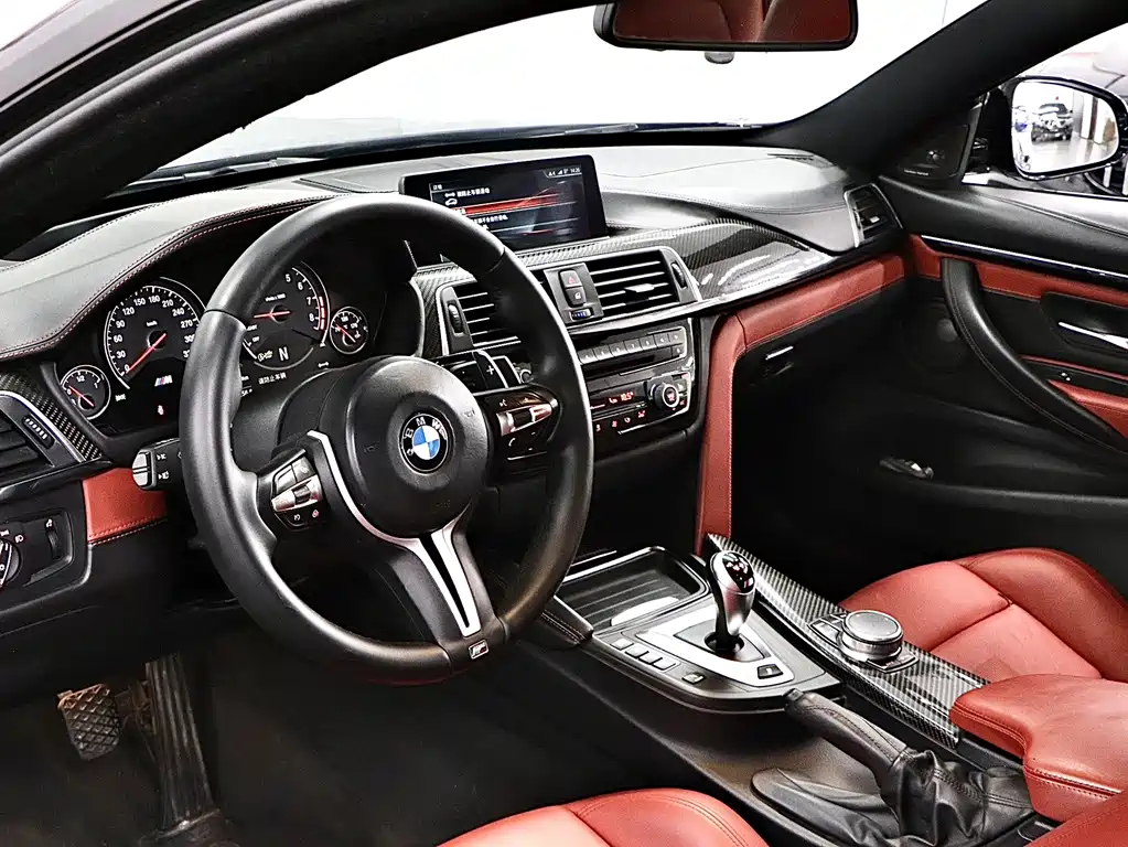 BMW M4 2017 — фото 11