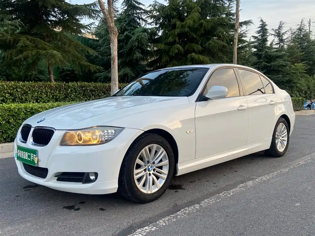 BMW 3 Series 2011