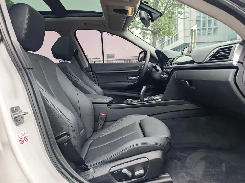 BMW 3 Series GT 2018 — фото 21
