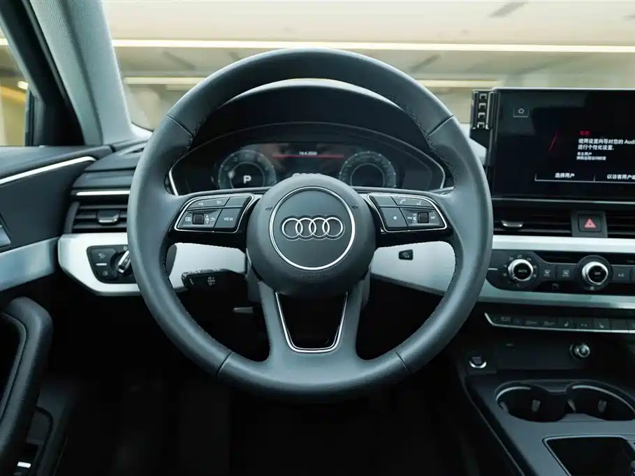 Audi A4L 2025 — фото 17