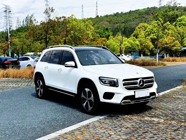 Mercedes-Benz GLB 2021