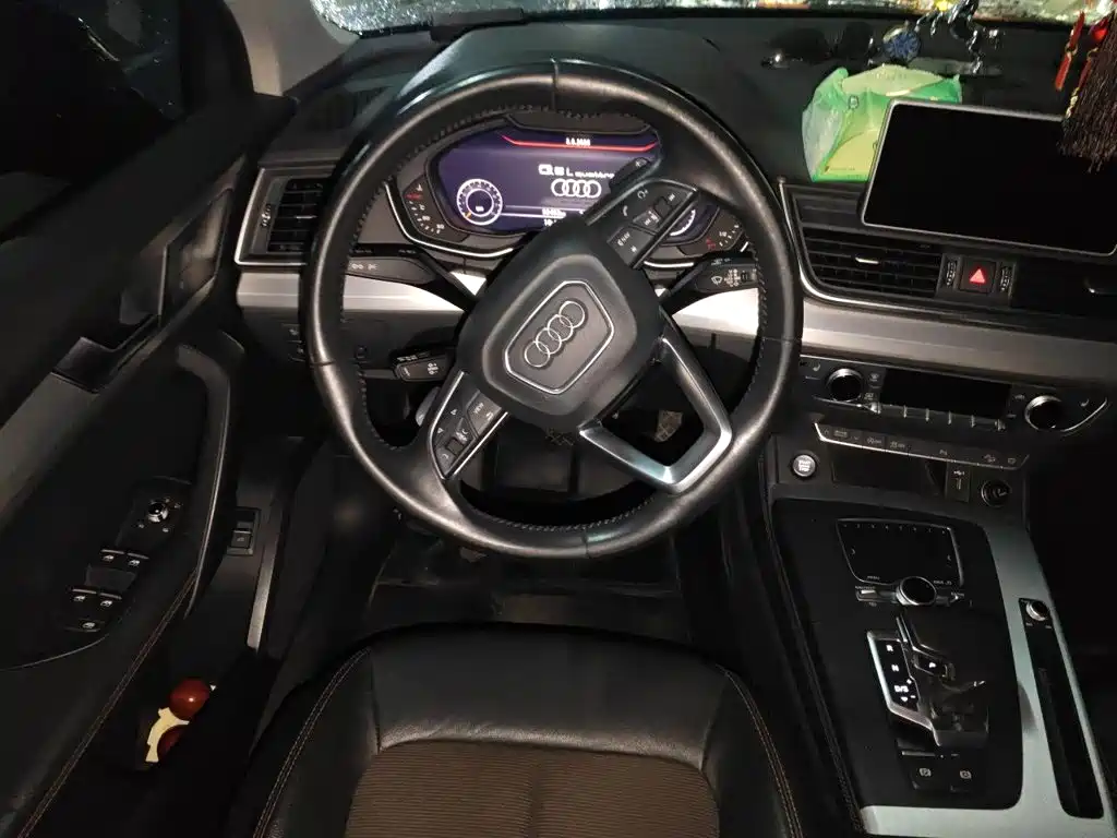 Audi Q5L 2019