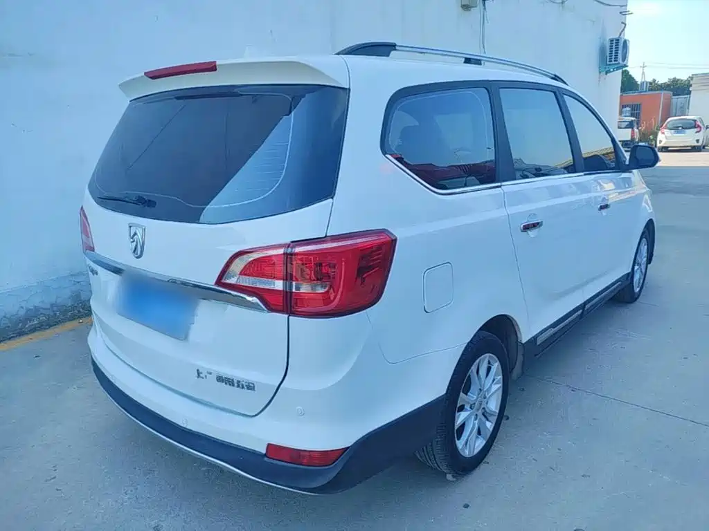 Baojun 730 2016