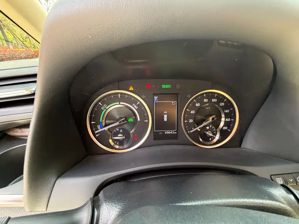 Toyota Alphard 2024 — фото 10