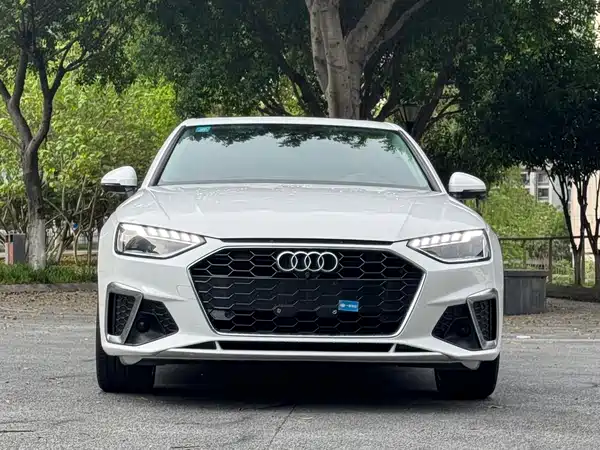 Audi A4L 2020