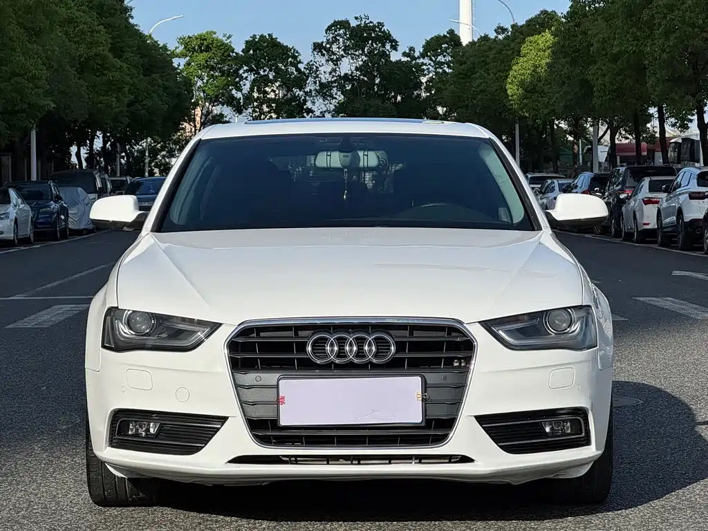 Audi A4L 2014 — фото 2