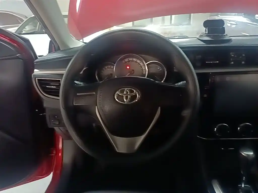 Toyota Corolla 2016 — фото 11