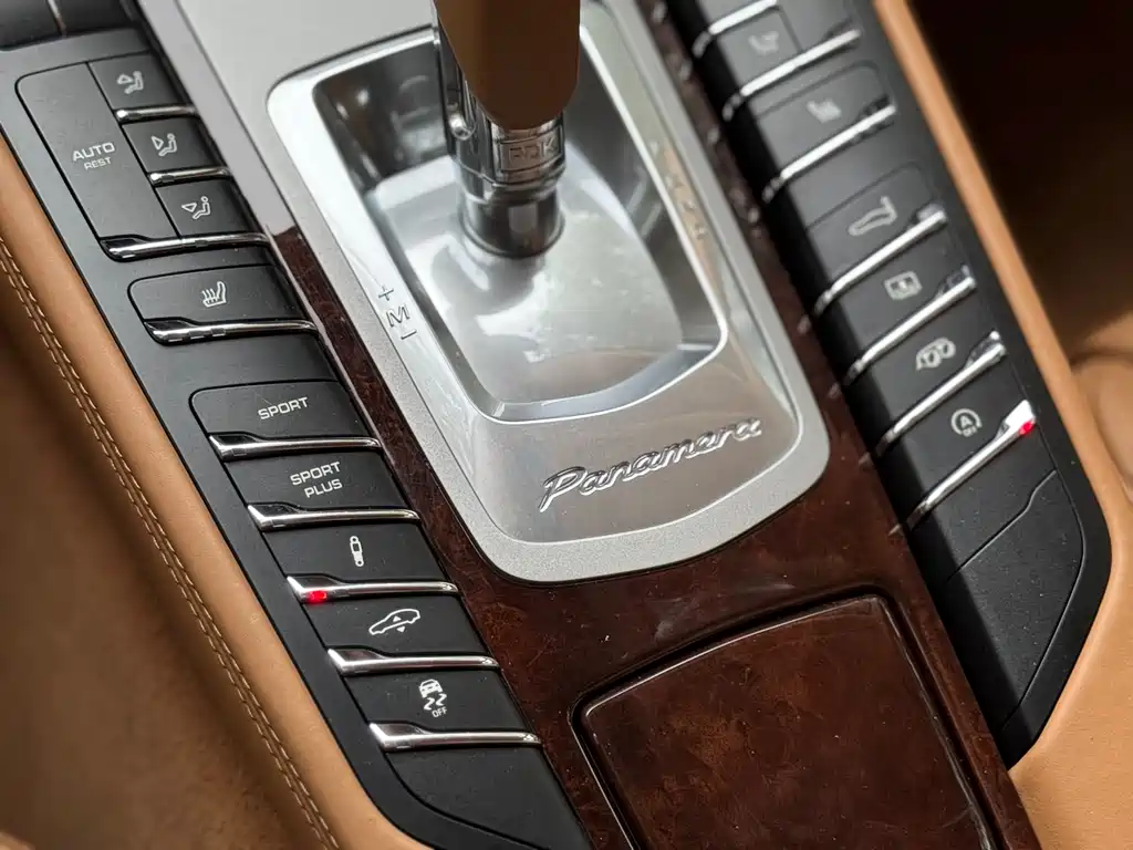 Porsche Panamera 2010 — фото 12