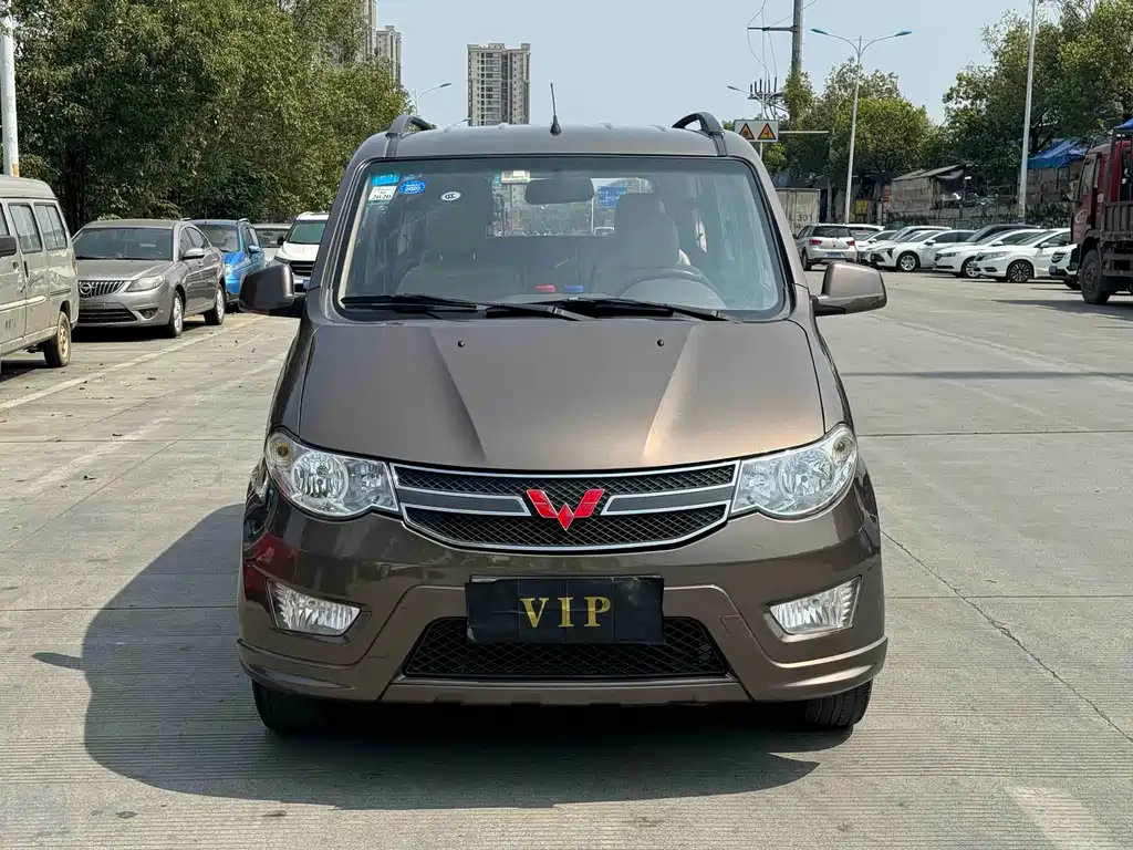 Wuling Hongguang 2016 — фото 2