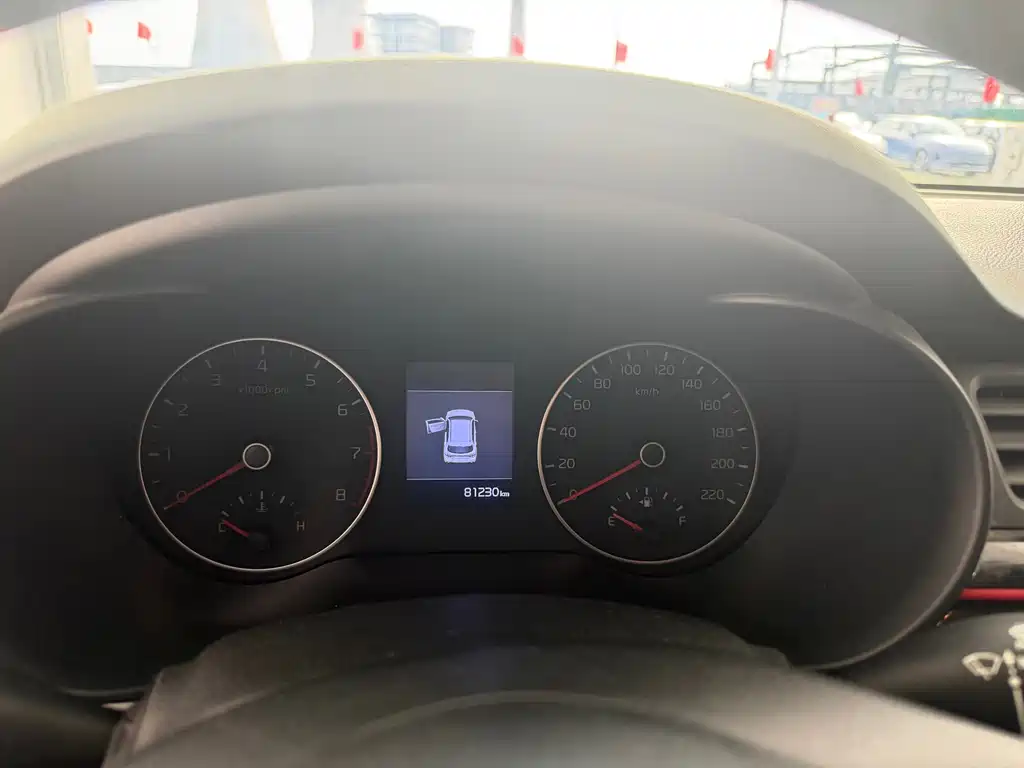Kia KX Cross 2018 — фото 7
