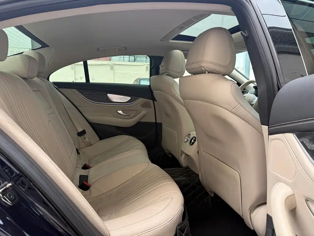 Mercedes-Benz CLS 2020 — фото 15